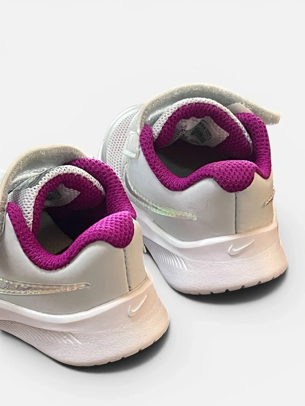 Nike Infant Star Runner White Sneakers Sz 3C Pink Lining Iridescent Swoosh